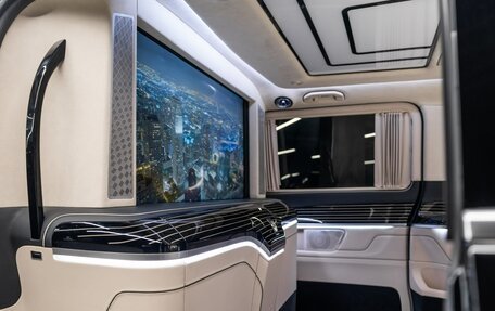 Mercedes-Benz V-Класс, 2024 год, 38 500 000 рублей, 4 фотография