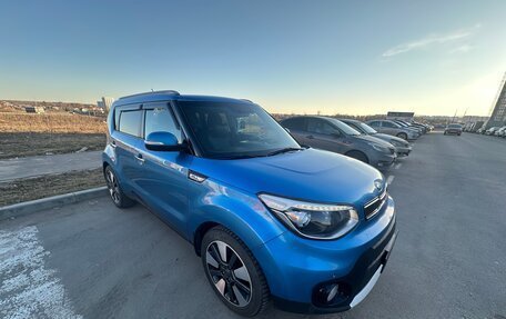 KIA Soul II рестайлинг, 2018 год, 1 400 000 рублей, 6 фотография