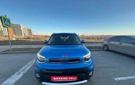 KIA Soul II рестайлинг, 2018 год, 1 400 000 рублей, 7 фотография