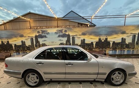 Mercedes-Benz E-Класс, 1998 год, 485 000 рублей, 2 фотография