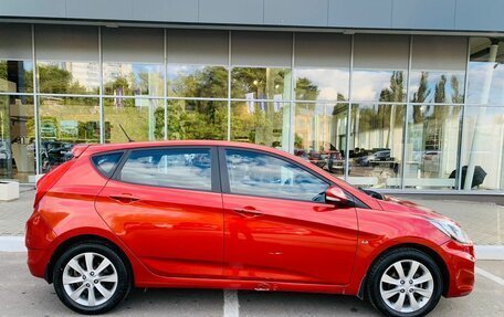 Hyundai Solaris II рестайлинг, 2012 год, 820 000 рублей, 4 фотография