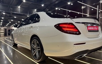 Mercedes-Benz E-Класс, 2018 год, 4 000 000 рублей, 1 фотография