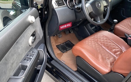 Nissan Tiida, 2011 год, 900 000 рублей, 1 фотография