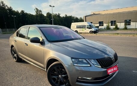 Skoda Octavia, 2017 год, 1 990 000 рублей, 13 фотография