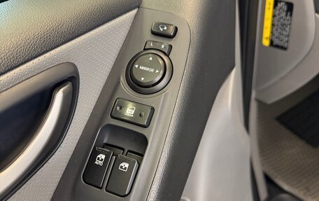 Hyundai Grand Starex Grand Starex I рестайлинг 2, 2018 год, 3 150 000 рублей, 2 фотография