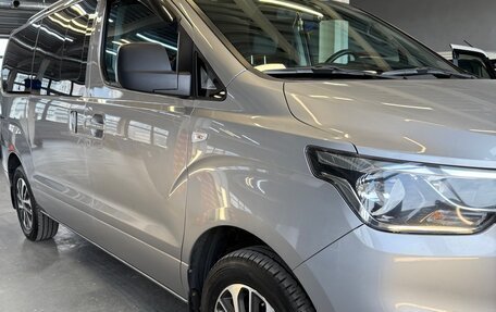 Hyundai Grand Starex Grand Starex I рестайлинг 2, 2018 год, 3 150 000 рублей, 5 фотография