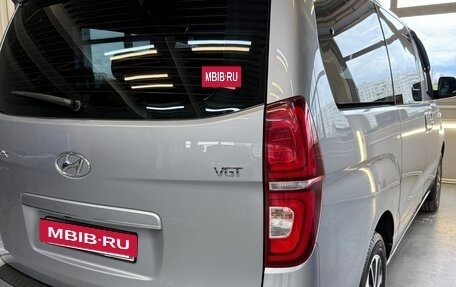 Hyundai Grand Starex Grand Starex I рестайлинг 2, 2018 год, 3 150 000 рублей, 6 фотография
