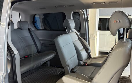 Hyundai Grand Starex Grand Starex I рестайлинг 2, 2018 год, 3 150 000 рублей, 19 фотография