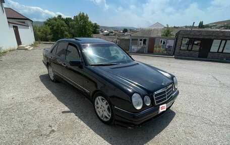 Mercedes-Benz E-Класс, 1996 год, 520 000 рублей, 6 фотография