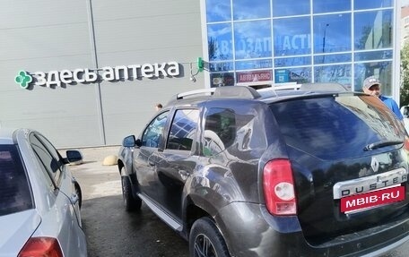 Renault Duster I рестайлинг, 2014 год, 900 000 рублей, 4 фотография