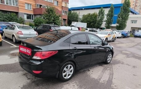 Hyundai Solaris II рестайлинг, 2011 год, 450 000 рублей, 8 фотография