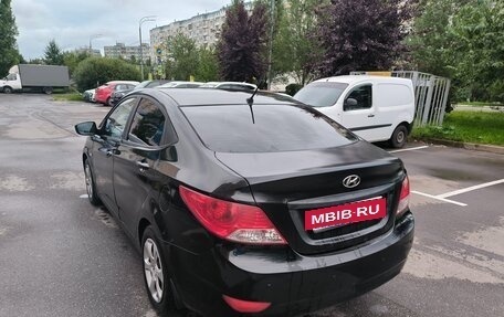 Hyundai Solaris II рестайлинг, 2011 год, 450 000 рублей, 10 фотография