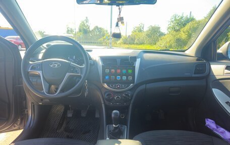 Hyundai Solaris II рестайлинг, 2016 год, 1 030 000 рублей, 13 фотография
