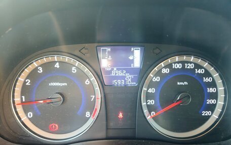 Hyundai Solaris II рестайлинг, 2016 год, 1 030 000 рублей, 14 фотография