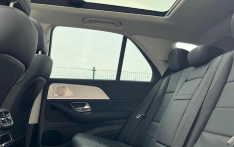 Mercedes-Benz GLE, 2025 год, 15 312 000 рублей, 22 фотография