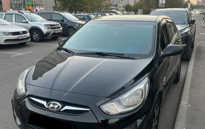 Hyundai Solaris II рестайлинг, 2013 год, 800 000 рублей, 1 фотография