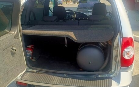 Chevrolet Niva I рестайлинг, 2017 год, 749 000 рублей, 6 фотография