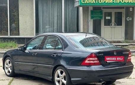 Mercedes-Benz C-Класс, 2005 год, 1 100 000 рублей, 7 фотография