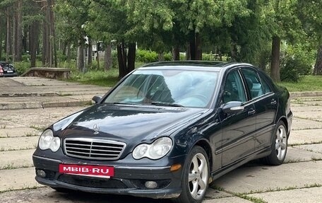 Mercedes-Benz C-Класс, 2005 год, 1 100 000 рублей, 6 фотография