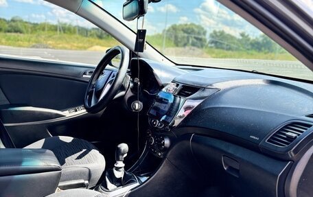 Hyundai Solaris II рестайлинг, 2016 год, 950 000 рублей, 16 фотография