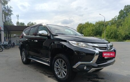 Mitsubishi Pajero Sport III рестайлинг, 2020 год, 3 950 000 рублей, 7 фотография