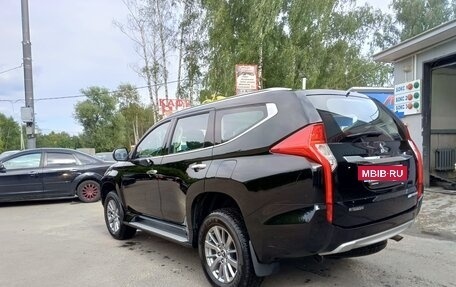 Mitsubishi Pajero Sport III рестайлинг, 2020 год, 3 950 000 рублей, 2 фотография