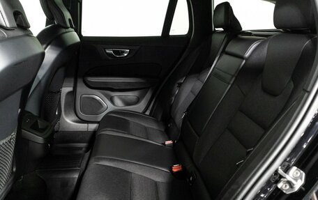 Volvo V60 Cross Country II, 2019 год, 2 799 700 рублей, 10 фотография