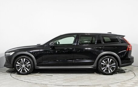 Volvo V60 Cross Country II, 2019 год, 2 799 700 рублей, 8 фотография