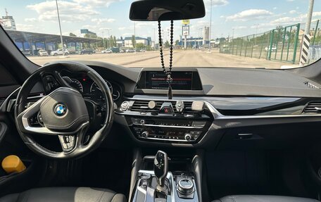 BMW 5 серия, 2018 год, 3 600 000 рублей, 10 фотография