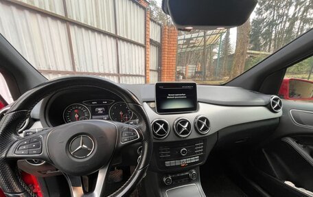 Mercedes-Benz B-Класс, 2015 год, 2 100 000 рублей, 4 фотография
