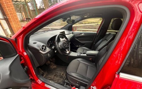 Mercedes-Benz B-Класс, 2015 год, 2 100 000 рублей, 3 фотография