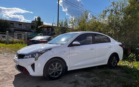 KIA Rio IV, 2021 год, 1 700 000 рублей, 6 фотография