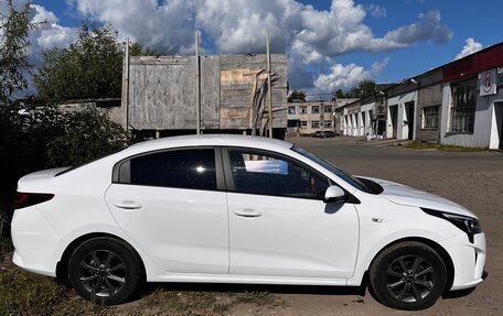 KIA Rio IV, 2021 год, 1 700 000 рублей, 11 фотография