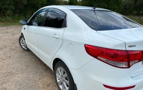 KIA Rio III рестайлинг, 2015 год, 930 000 рублей, 8 фотография