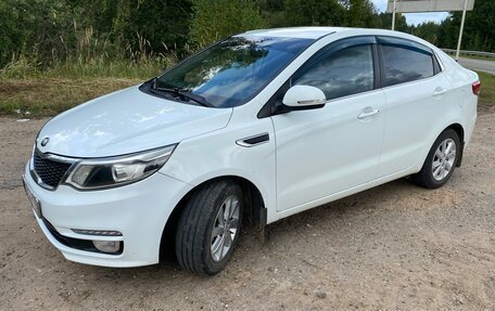 KIA Rio III рестайлинг, 2015 год, 930 000 рублей, 10 фотография