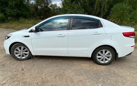 KIA Rio III рестайлинг, 2015 год, 930 000 рублей, 26 фотография