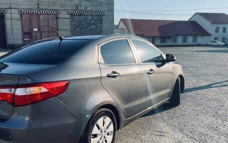 KIA Rio III рестайлинг, 2014 год, 900 000 рублей, 7 фотография