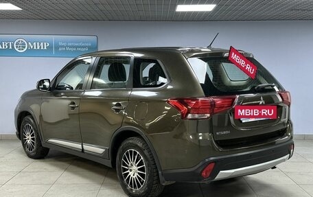 Mitsubishi Outlander III рестайлинг 3, 2015 год, 1 712 000 рублей, 7 фотография