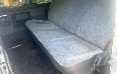 Toyota HiAce H100, 1999 год, 460 000 рублей, 7 фотография
