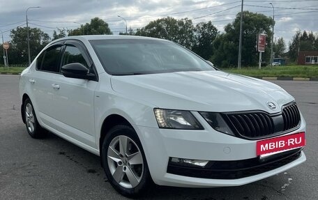 Skoda Octavia, 2018 год, 1 070 000 рублей, 2 фотография