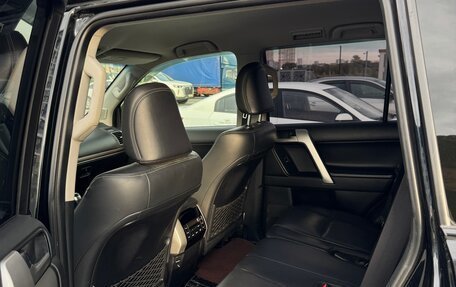 Toyota Land Cruiser Prado 150 рестайлинг 2, 2020 год, 4 500 000 рублей, 9 фотография