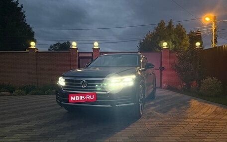 Volkswagen Touareg III, 2019 год, 5 400 000 рублей, 6 фотография