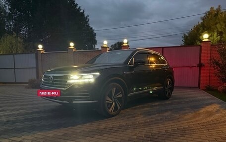 Volkswagen Touareg III, 2019 год, 5 400 000 рублей, 7 фотография