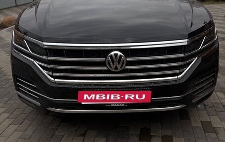 Volkswagen Touareg III, 2019 год, 5 400 000 рублей, 3 фотография