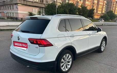 Volkswagen Tiguan II, 2017 год, 1 800 000 рублей, 4 фотография