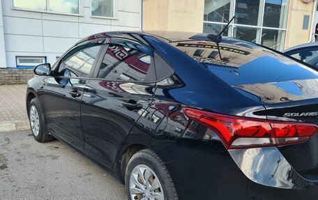 Hyundai Solaris II рестайлинг, 2017 год, 990 000 рублей, 10 фотография