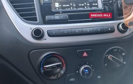 Hyundai Solaris II рестайлинг, 2017 год, 990 000 рублей, 19 фотография