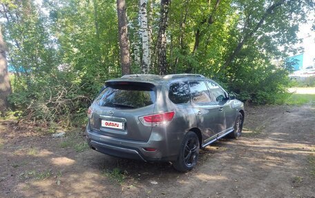 Nissan Pathfinder, 2015 год, 1 450 000 рублей, 2 фотография