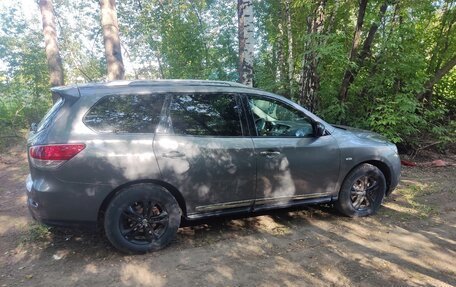 Nissan Pathfinder, 2015 год, 1 450 000 рублей, 3 фотография