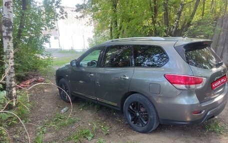 Nissan Pathfinder, 2015 год, 1 450 000 рублей, 4 фотография